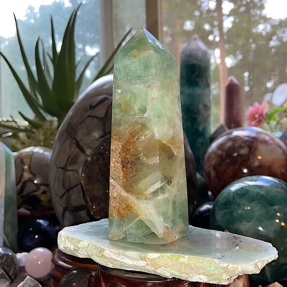 🔥SALE🔥 Green Fluorite Crystal Tower With Sparkles! - Picture 5 of 11